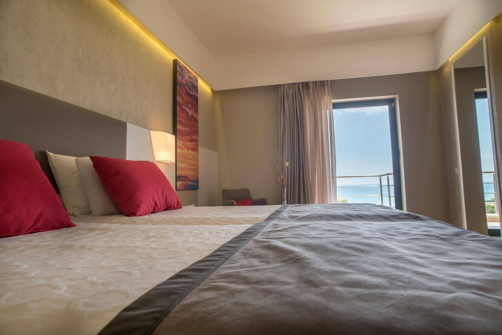 色雷斯温德姆华美达广场酒店 亚历山德鲁波利斯 外观 照片 A room at the hotel