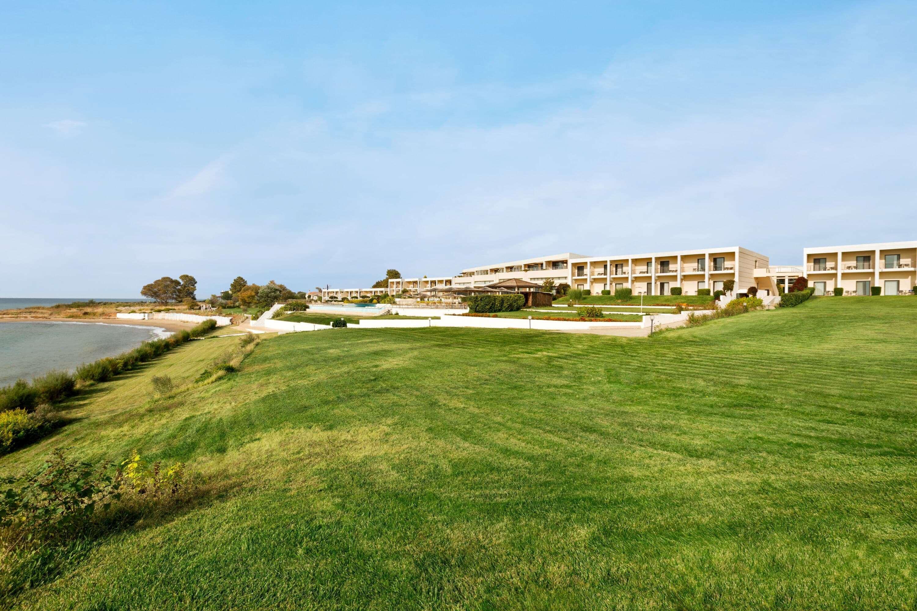 色雷斯温德姆华美达广场酒店 亚历山德鲁波利斯 外观 照片 The resort